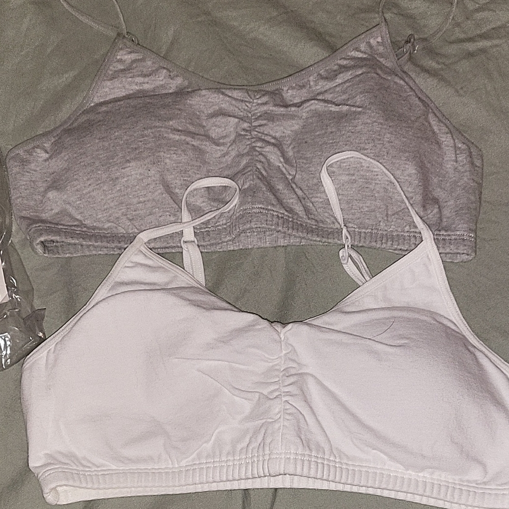 New Set Of 2 Gray and White Bralette / Sports Bra Size 36